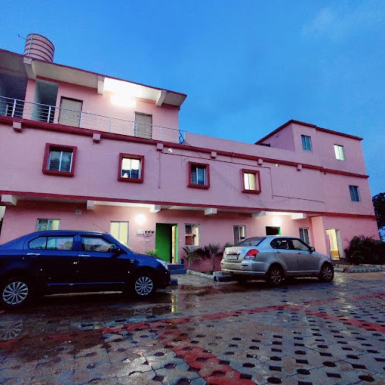 Aiims Nagar Rest House Bhubaneswar Hotel Buitenkant foto